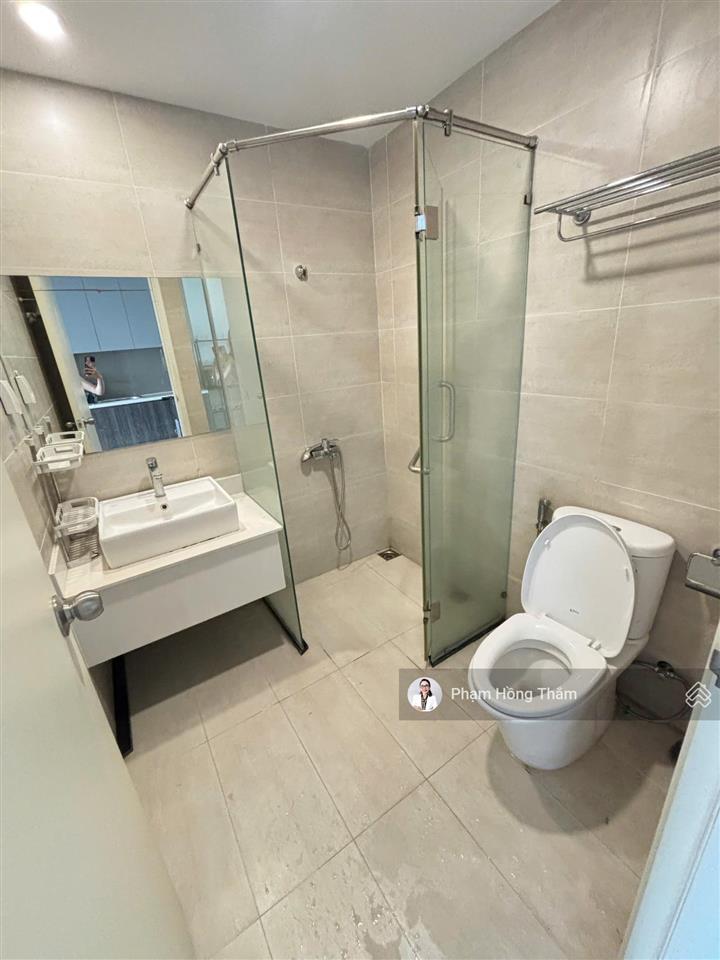 Cho thuê căn hộ officetel lavida plus q7, dt 43m2, 1wc, đủ nội thất, giá 9 tr/th.  0933 888 ***