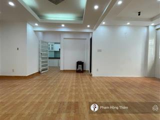 Bán căn hộ cc mỹ thuận, giá 3,3 tỷ, 107m2, 2pn, 2wc, nhà trống, sổ hồng, hỗ trợ vay.  0933 888 ***