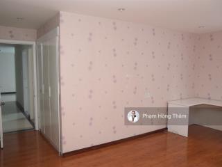 Bán căn hộ giai việt, dt150m2, 3pn, 3wc, nhà trống, view đẹp, sổ hồng, giá 6.25 tỷ.  0933 888 ***