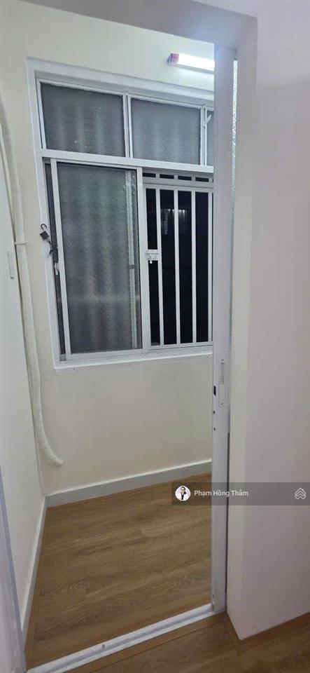 Cần bán căn hộ chung cư nguyễn kim, dt50m2, 2pn, 1wc, nhà sạch đẹp, giá 2.75 tỷ.  0933 888 *** thắm