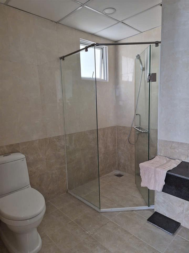 Bán căn hộ penthouse giai việt, dt 227m², 3pn, 4wc, nhà trống, view mát, giá 8,2 tỷ.  0933 888 ***