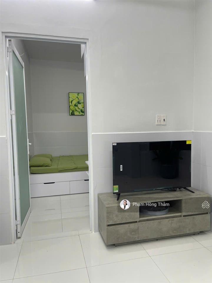 Bán căn hộ phan văn trị, dt 54.5m2, 2pn, 2wc, nhà đẹp, sổ hồng, giá 3.35 tỷ.  0933 888 ***  thắm