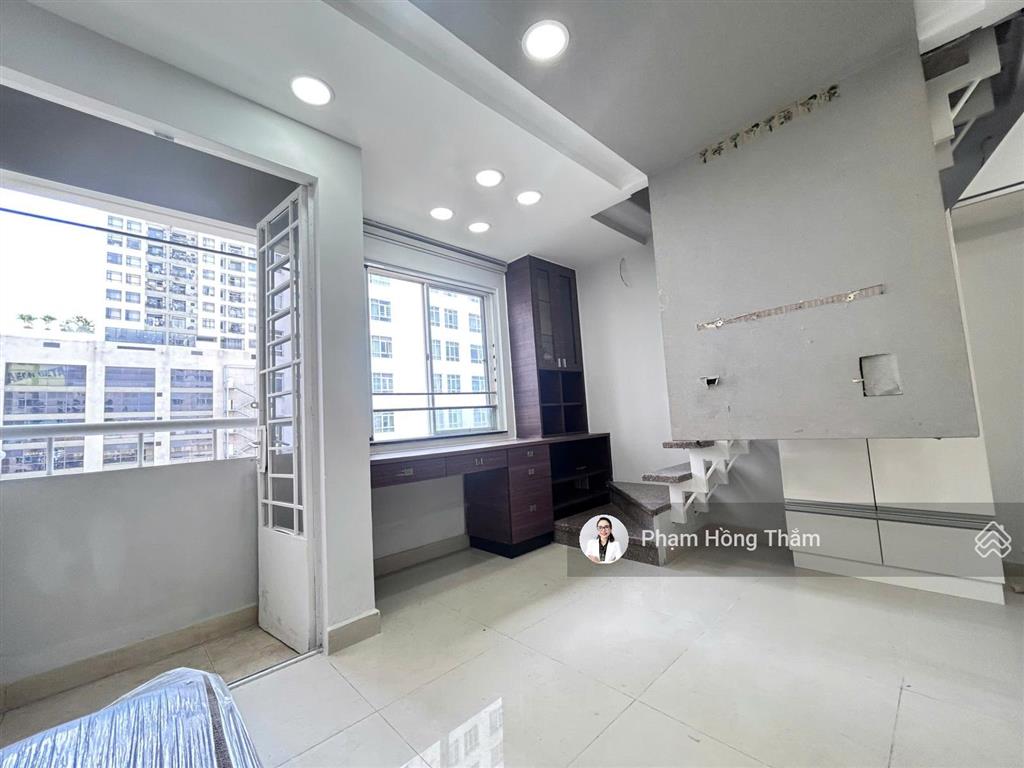 Bán căn hộ chung cư 52 phạm hùng, dt 49m2, 2pn, 1wc, sổ hồng, giá 2.8 tỷ.  0933 888 ***  c thắm