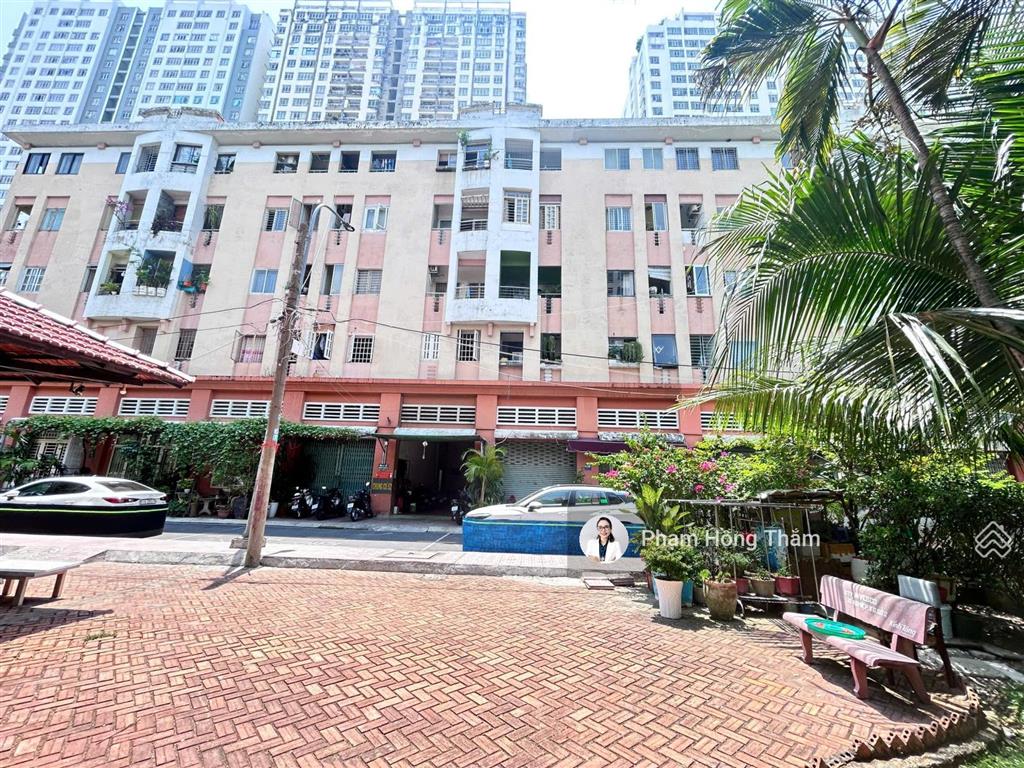Bán căn hộ chung cư 52 phạm hùng, dt 49m2, 2pn, 1wc, sổ hồng, giá 2.8 tỷ.  0933 888 ***  c thắm