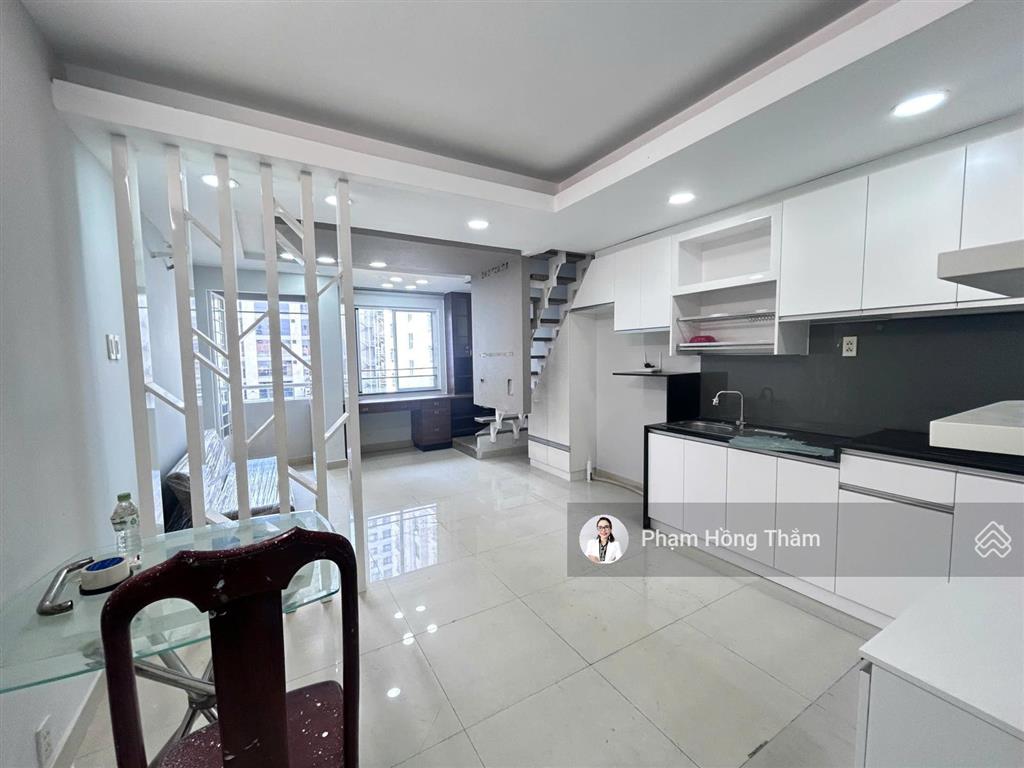 Bán căn hộ chung cư 52 phạm hùng, dt 49m2, 2pn, 1wc, sổ hồng, giá 2.8 tỷ.  0933 888 ***  c thắm