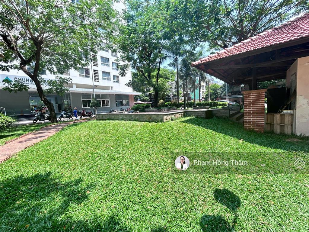 Bán căn hộ chung cư 52 phạm hùng, dt 49m2, 2pn, 1wc, sổ hồng, giá 2.8 tỷ.  0933 888 ***  c thắm