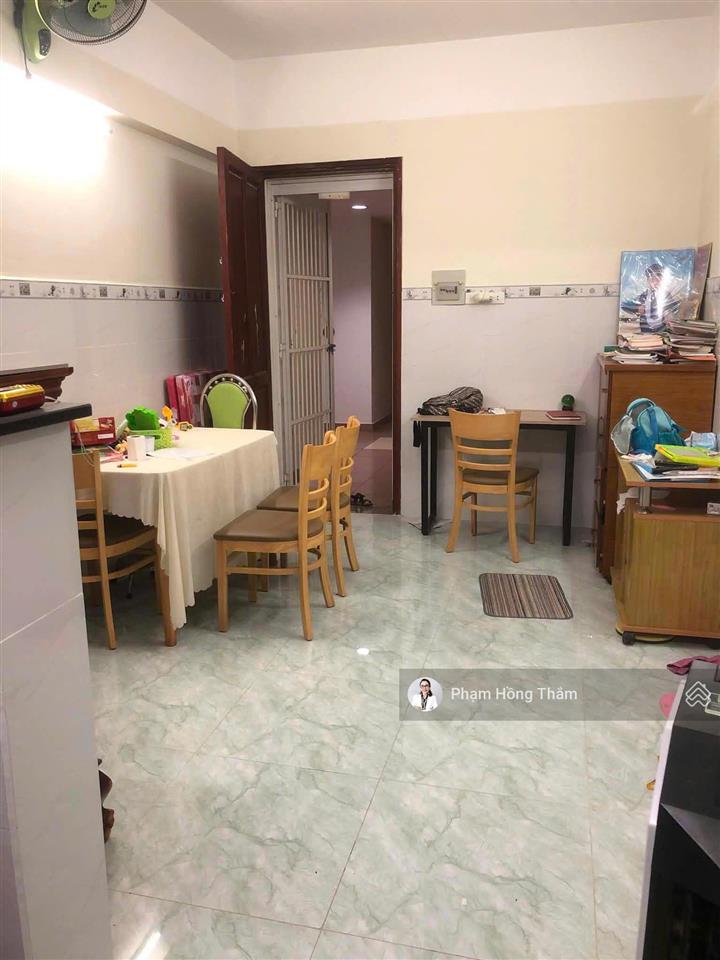 Bán căn hộ chung cư bông sao block a, dt 49m², 1pn, 1wc, nội thất giá 2,65 tỷ.  0933 888 *** thắm