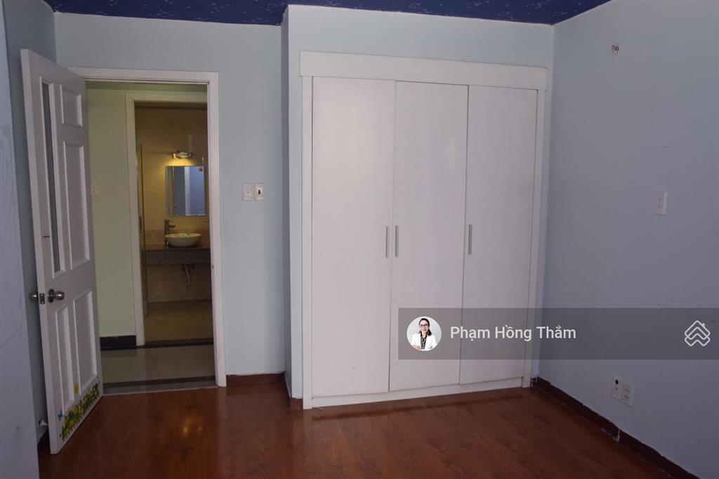 Bán căn hộ giai việt, dt 150m², 3pn, 3wc, nhà trống, view đẹp, sổ hồng, giá 6,45 tỷ.  0933 888 ***