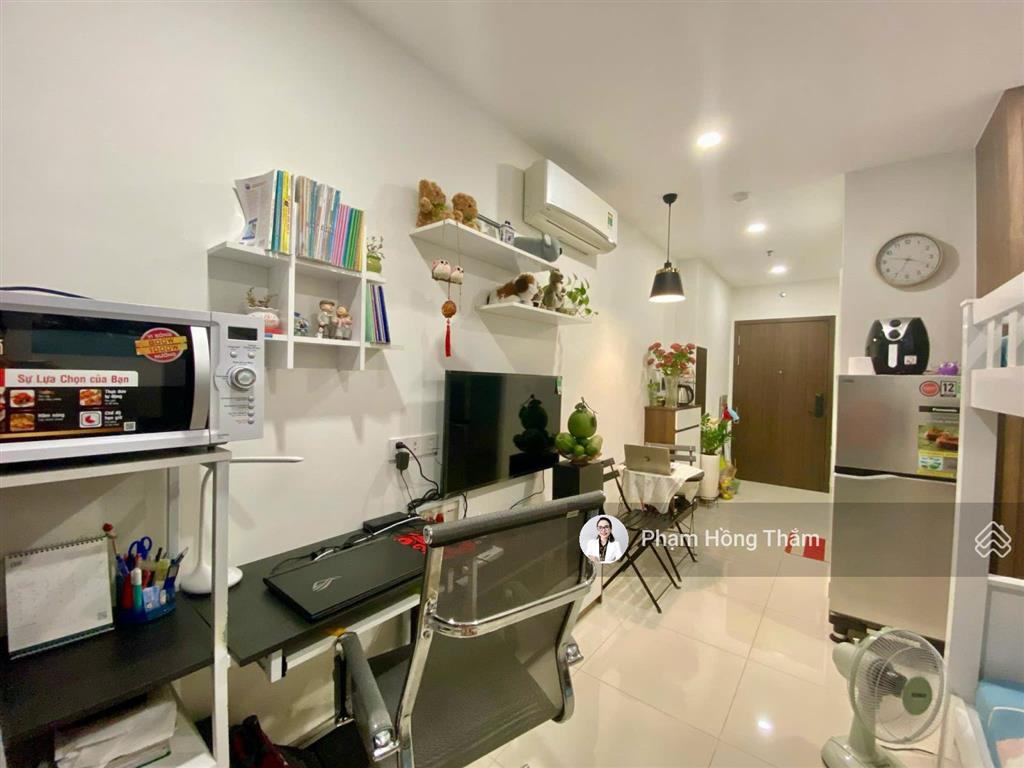 Bán căn hộ central premium, dt 26m2, đầy đủ nội thất, sang tên hợp đồng, giá 1,8 tỷ.  0933 888 ***