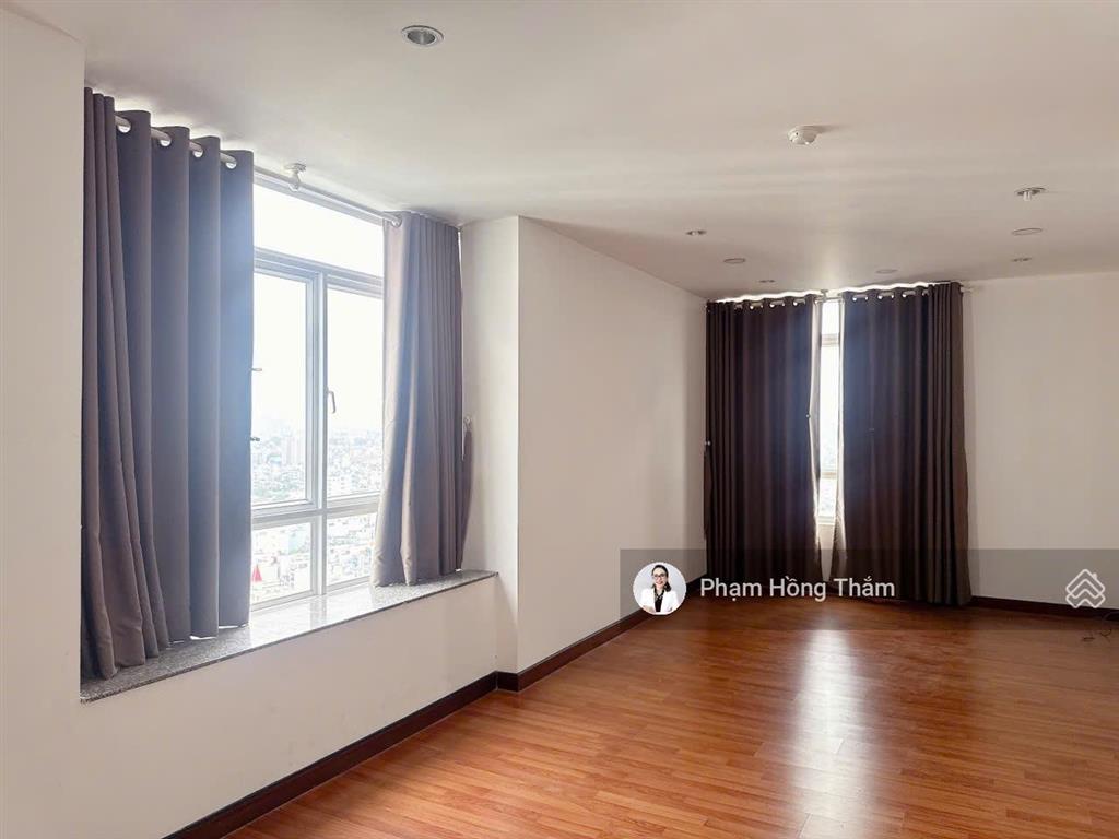 Cho thuê ch giai việt, dt 150m2, 3pn, 2wc, có ntcb, tầng cao, view đẹp, giá 15.5tr/th. 0933 888 ***