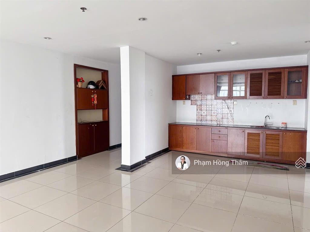 Cho thuê ch giai việt, dt 150m2, 3pn, 2wc, có ntcb, tầng cao, view đẹp, giá 15.5tr/th. 0933 888 ***