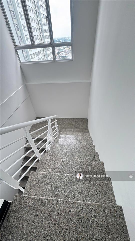 Bán ch giai việt duplex thông tầng, view hồ bơi, dt 230m2, 4pn, 3wc, sh, giá 8 tỷ.  0933 888 ***