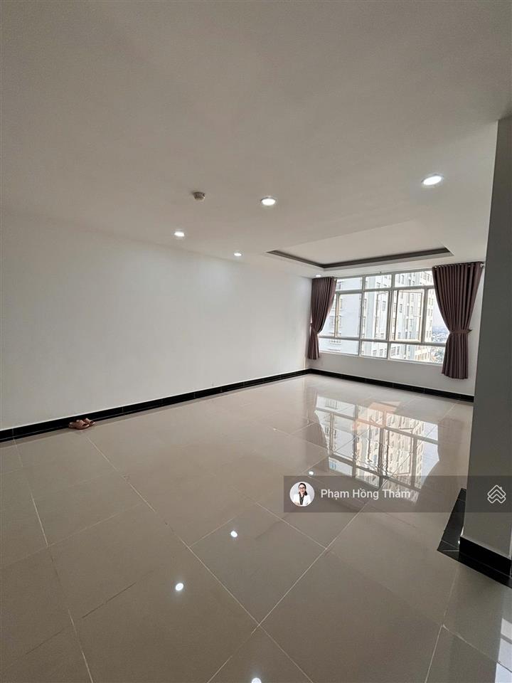 Bán ch giai việt duplex thông tầng, view hồ bơi, dt 230m2, 4pn, 3wc, sh, giá 8 tỷ.  0933 888 ***