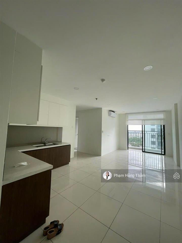 Cho thuê căn hộ central premium, dt 87m2 3pn, 2wc, nội thất cb, giá 17 triệu/th.  0933 888 *** thắm
