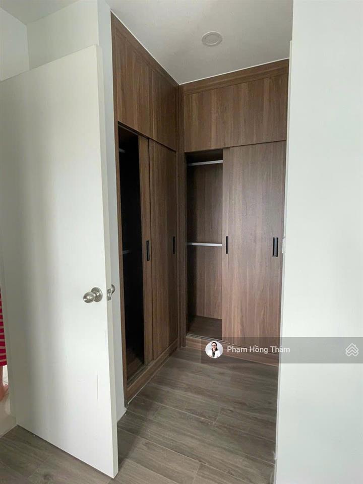 Cho thuê căn hộ central premium, dt 87m2 3pn, 2wc, nội thất cb, giá 17 triệu/th.  0933 888 *** thắm