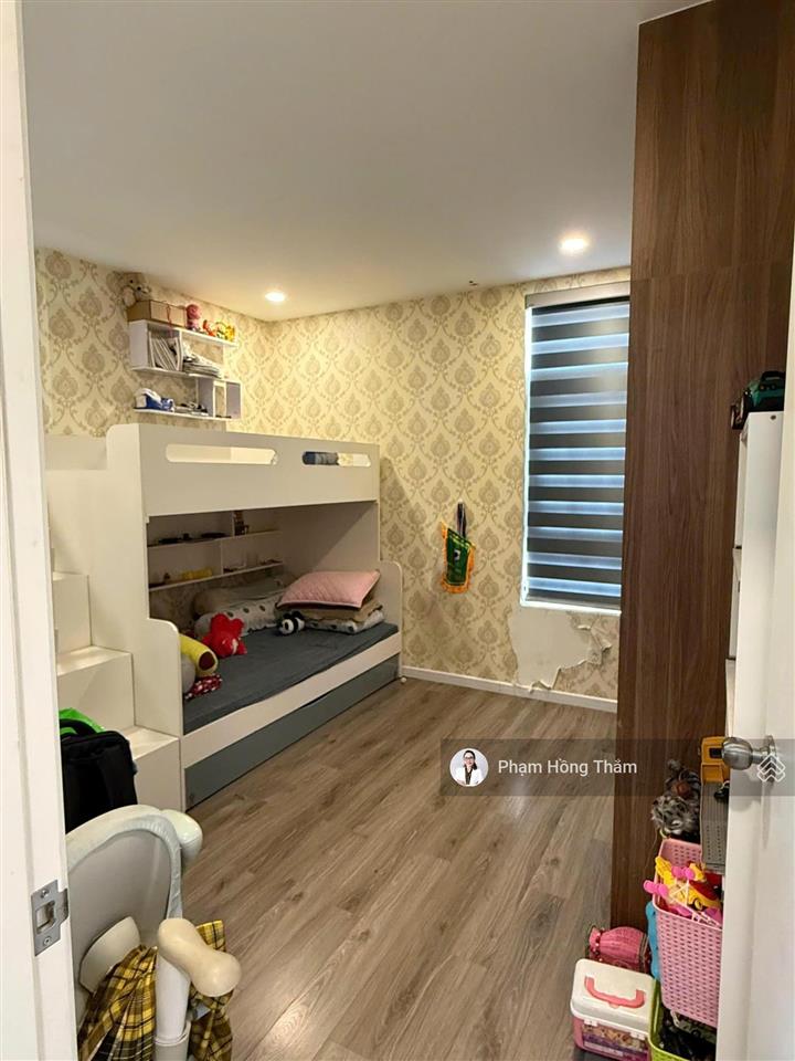 Cần bán căn hộ central premium, dt 97m2, 3pn, 2wc, tầng cao, giá 6.2 tỷ,  0933 888 ***  ms thăm