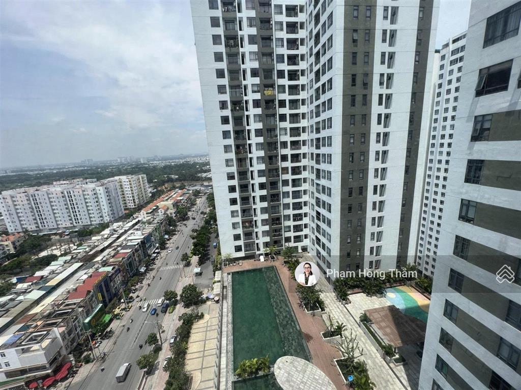 Cần bán căn hộ central premium, dt 97m2, 3pn, 2wc, tầng cao, giá 6.2 tỷ,  0933 888 ***  ms thăm