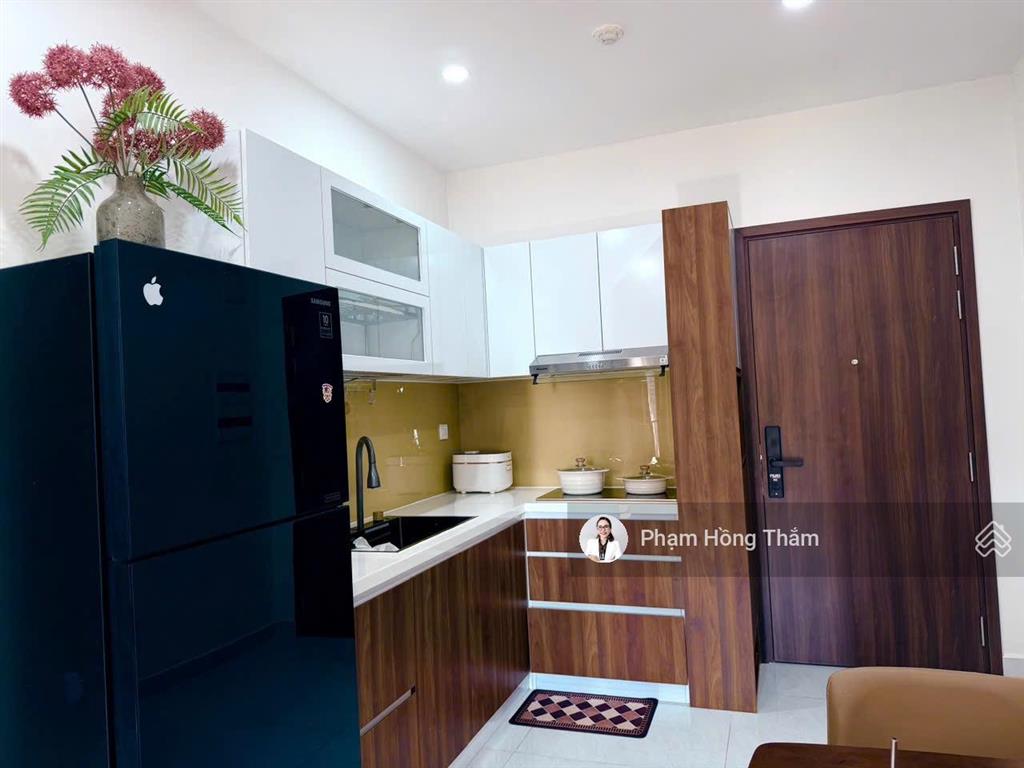 Cần bán căn hộ sunrise riverside, dt 50m2, 2pn, 1wc, có nội thất, giá 3,7 tỷ.  0933 888 *** thắm