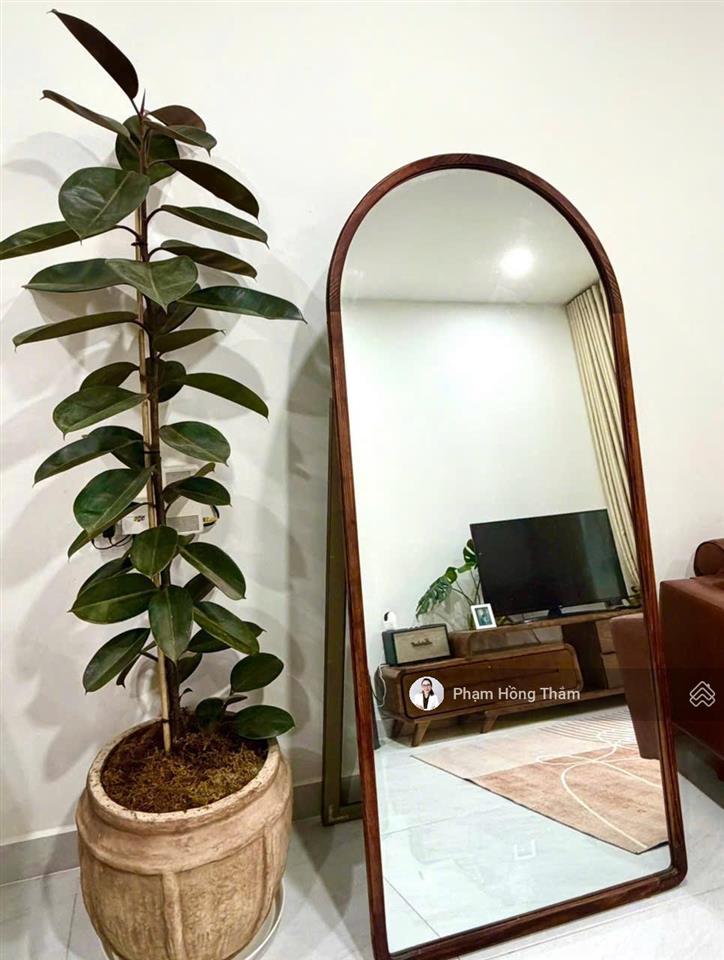 Cần bán căn hộ sunrise riverside, dt 50m2, 2pn, 1wc, có nội thất, giá 3,7 tỷ.  0933 888 *** thắm