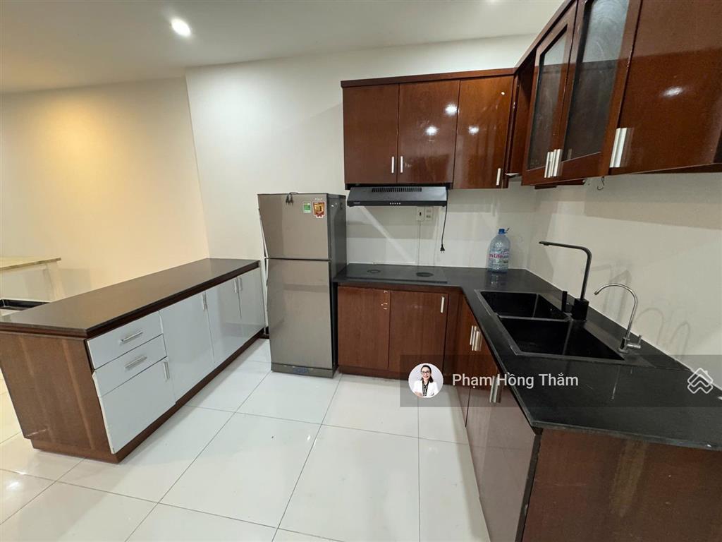 Bán căn hộ giai việt, dt 78m2, 2pn, 2wc, view cao đẹp, số hồng, giá 4.4tỷ.  0933 888 ***  ms thắm
