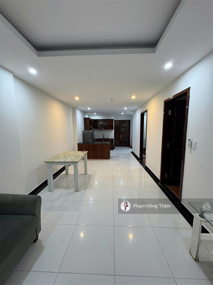 Bán căn hộ giai việt, dt 78m2, 2pn, 2wc, view cao đẹp, số hồng, giá 4.4tỷ.  0933 888 ***  ms thắm