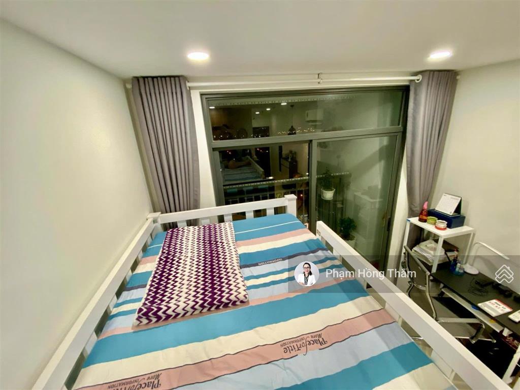 Bán căn hộ central premium, dt 26m2, đầy đủ nội thất, sang tên hợp đồng, giá 1,8 tỷ.  0933 888 ***