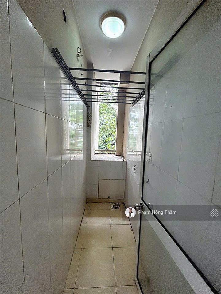 Bán căn hộ chung cư thanh nhựt, dt 74m2, 2pn, 2wc, sổ hồng, có nội thất, giá 2,35 tỷ.  0933 888 ***