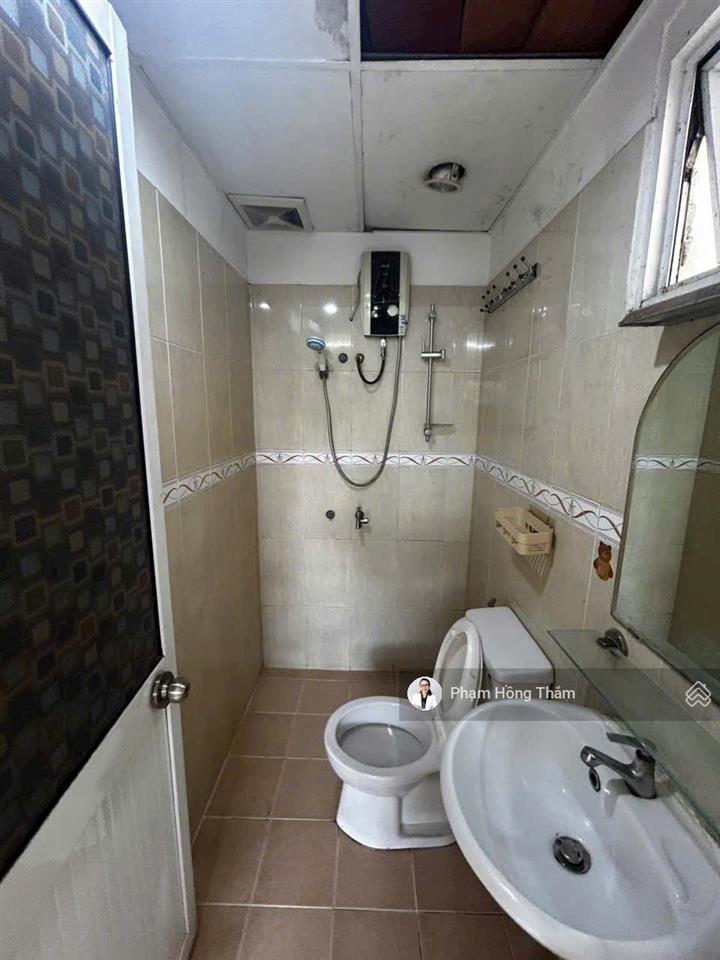 Bán căn hộ chung cư thanh nhựt, dt 74m2, 2pn, 2wc, sổ hồng, có nội thất, giá 2,35 tỷ.  0933 888 ***