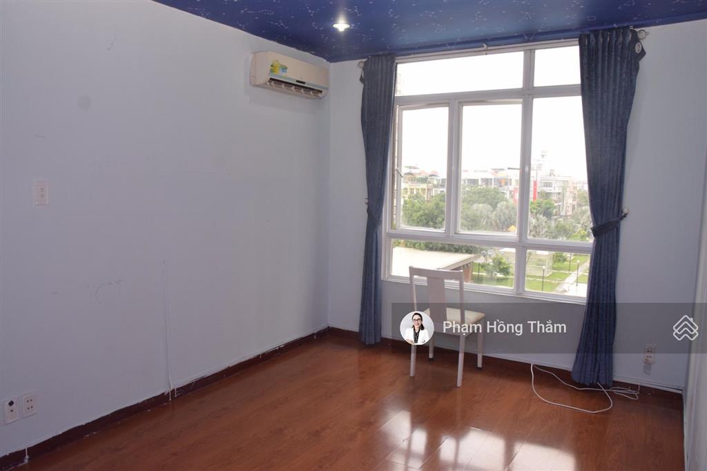 Bán căn hộ giai việt, dt 150m², 3pn, 3wc, nhà trống, view đẹp, sổ hồng, giá 6,45 tỷ.  0933 888 ***