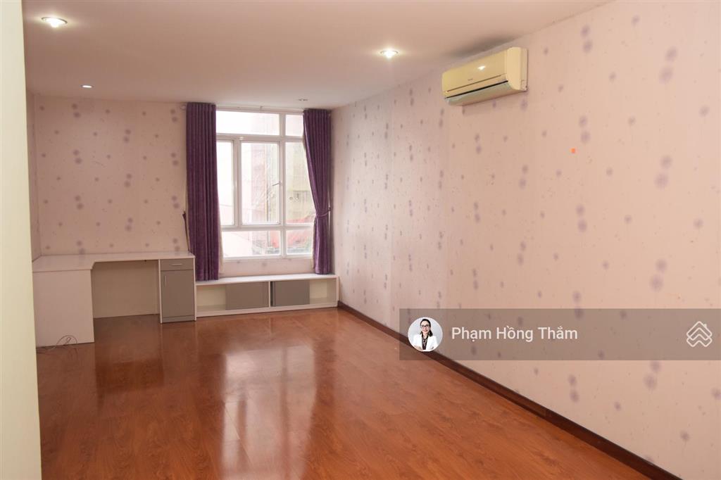 Bán căn hộ giai việt, dt 150m², 3pn, 3wc, nhà trống, view đẹp, sổ hồng, giá 6,45 tỷ.  0933 888 ***
