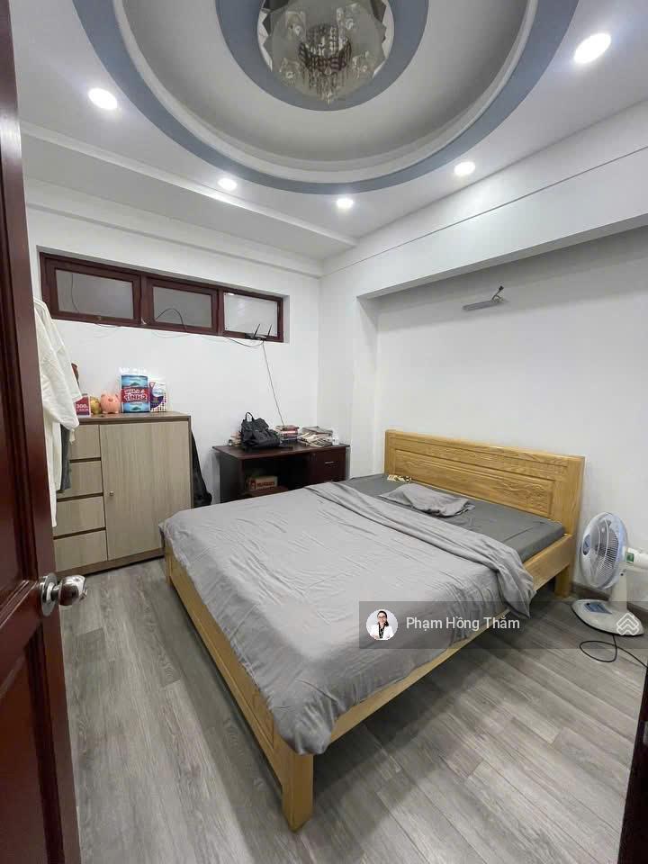 Bán gấp căn hộ cc đồng diều, dt 61m2, 2pn, 1wc, nhà đẹp, sổ hồng, giá 2.85 tỷ.  0933 888 *** thắm