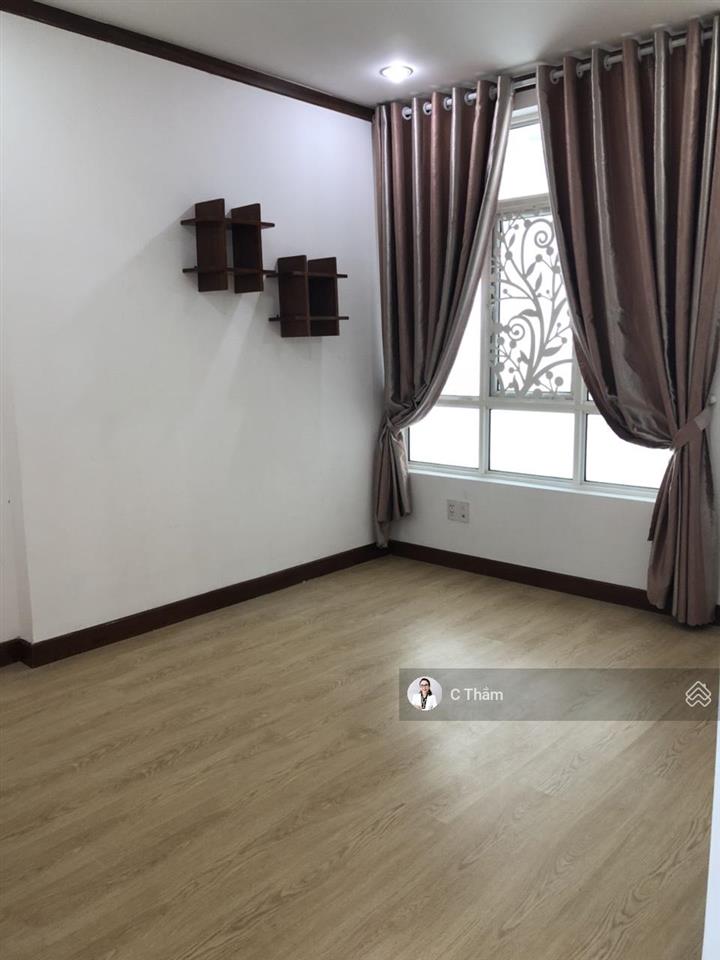 Bán căn hộ giai việt dt 150m2, 3pn, 2wc, nội thất cb, sổ hồng, giá 6.2 tỷ,  0933 888 ***  ms thắm