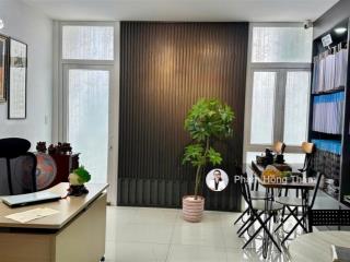 Cần bán căn hộ florita, p.tân hưng, dt32m2, 1wc, có nội thất cơ bản, ở và làm vp cty, giá 2.35 tỷ.