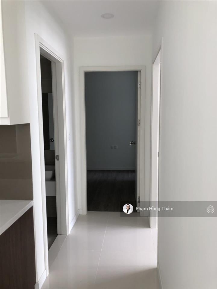 Bán căn hộ central premium, dt 73m2, 2pn, 2wc, nhà có nt cơ bản, giá 4.25 tỷ.  0933 888 *** ms thắm