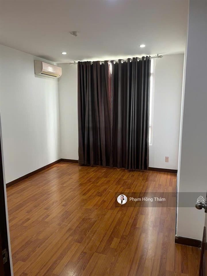 Bán căn hộ chung cư giai việt, dt 115m2, 2pn, 2wc, sổ hồng, giá 5,4 tỷ.  0933 888 ***  ms thắm