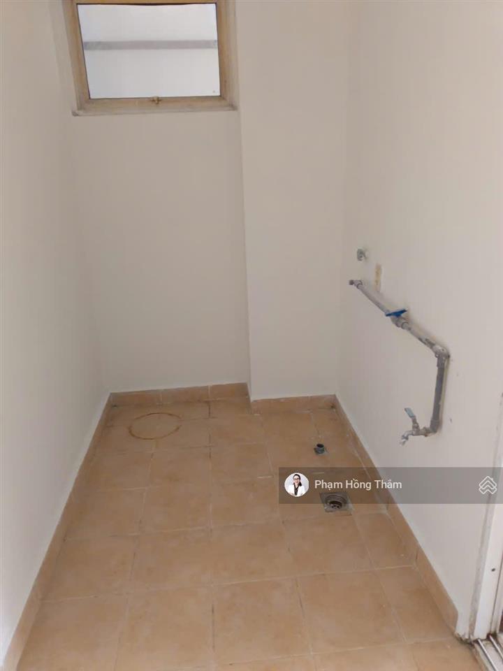 Cho thuê căn hộ quốc cường, dt 131m2, 3pn, 2wc, nhà trống, giao ngay, giá 12.5tr/th.  0933 888 ***