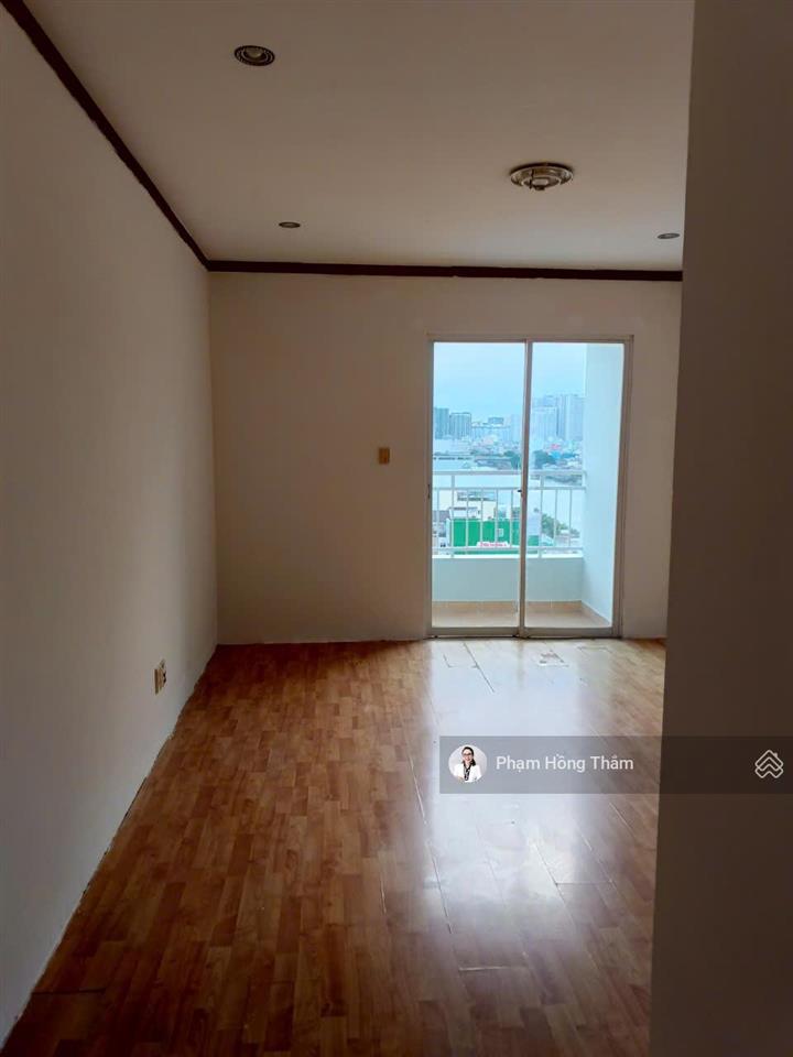Cho thuê căn hộ quốc cường, dt 131m2, 3pn, 2wc, nhà trống, giao ngay, giá 12.5tr/th.  0933 888 ***