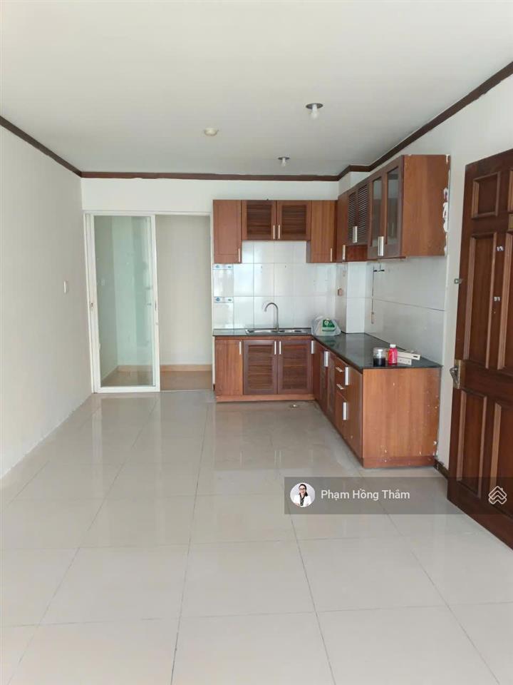 Cho thuê căn hộ quốc cường, dt 131m2, 3pn, 2wc, nhà trống, giao ngay, giá 12.5tr/th.  0933 888 ***
