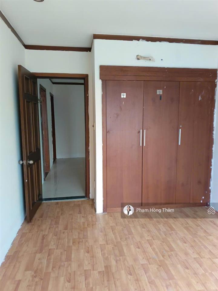 Cho thuê căn hộ quốc cường, dt 131m2, 3pn, 2wc, nhà trống, giao ngay, giá 12.5tr/th.  0933 888 ***