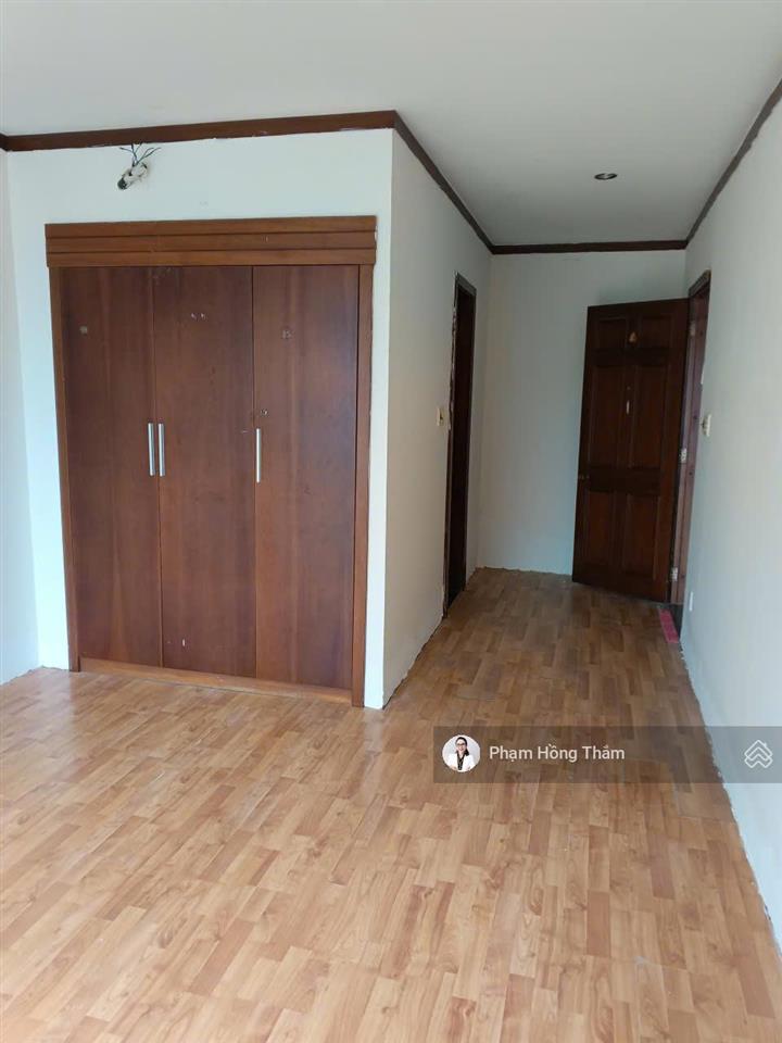 Cho thuê căn hộ quốc cường, dt 131m2, 3pn, 2wc, nhà trống, giao ngay, giá 12.5tr/th.  0933 888 ***