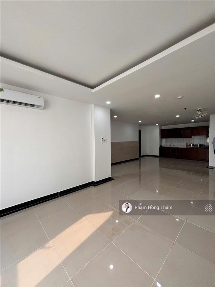 Bán ch giai việt duplex thông tầng, view hồ bơi, dt 230m2, 4pn, 3wc, sh, giá 8 tỷ.  0933 888 ***