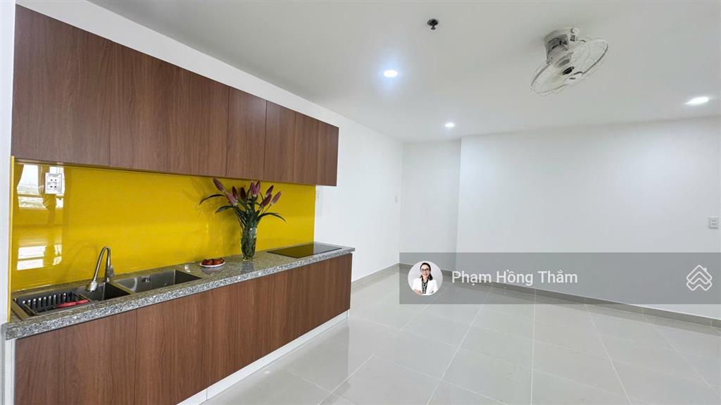 Bán ch giai việt duplex thông tầng, view hồ bơi, dt 230m2, 4pn, 3wc, sh, giá 8 tỷ.  0933 888 ***