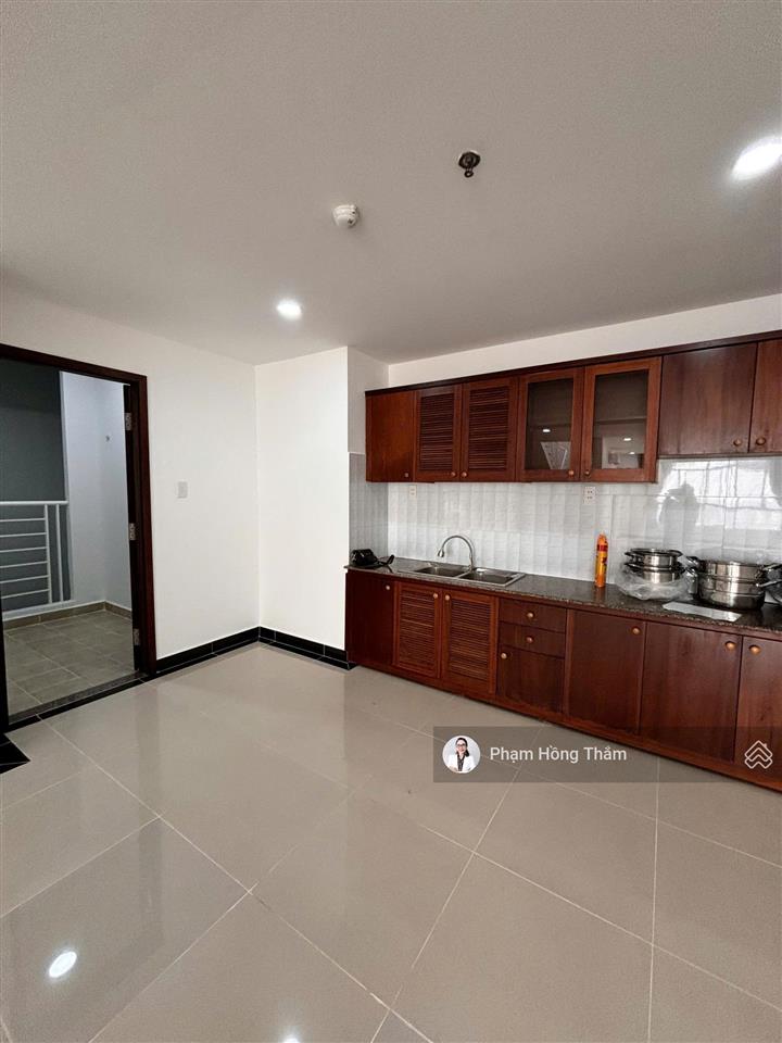 Bán ch giai việt duplex thông tầng, view hồ bơi, dt 230m2, 4pn, 3wc, sh, giá 8 tỷ.  0933 888 ***
