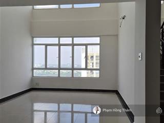 Bán căn hộ penthouse giai việt, dt 227m2, 3pn, 4wc, nhà trống, view mát, giá 8,2 tỷ.  0933 888 ***