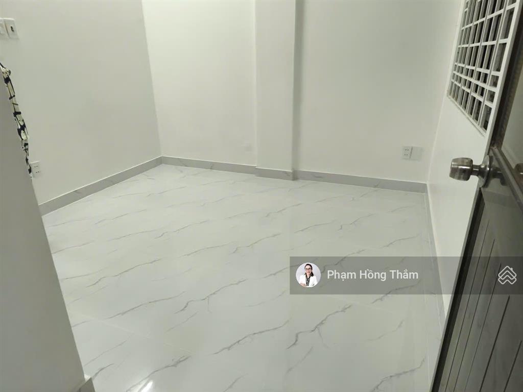 Bán gấp căn hộ cc đồng diều, dt 61m2, 2pn, 1wc, nhà đẹp, sổ hồng, giá 2.75 tỷ.  0933 888 *** thắm