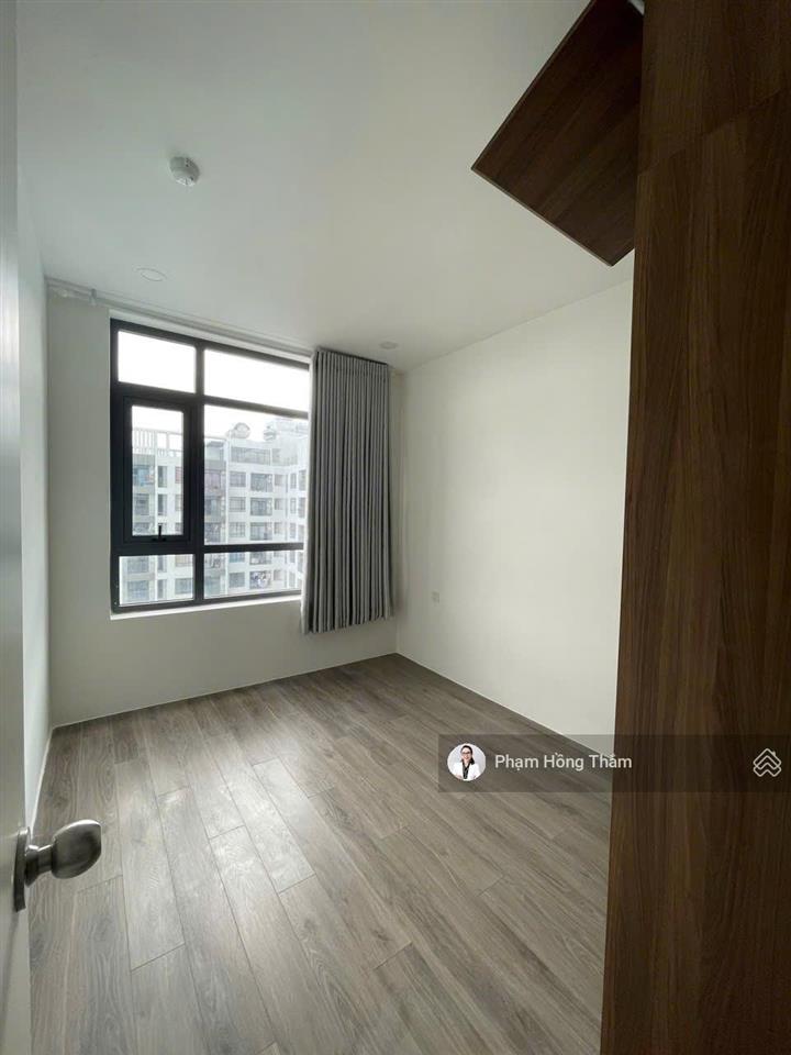 Cần bán căn hộ central premium, dt 97m2, 3pn, 2wc, tầng cao, giá 6 tỷ,  0933 888 ***  ms thăm