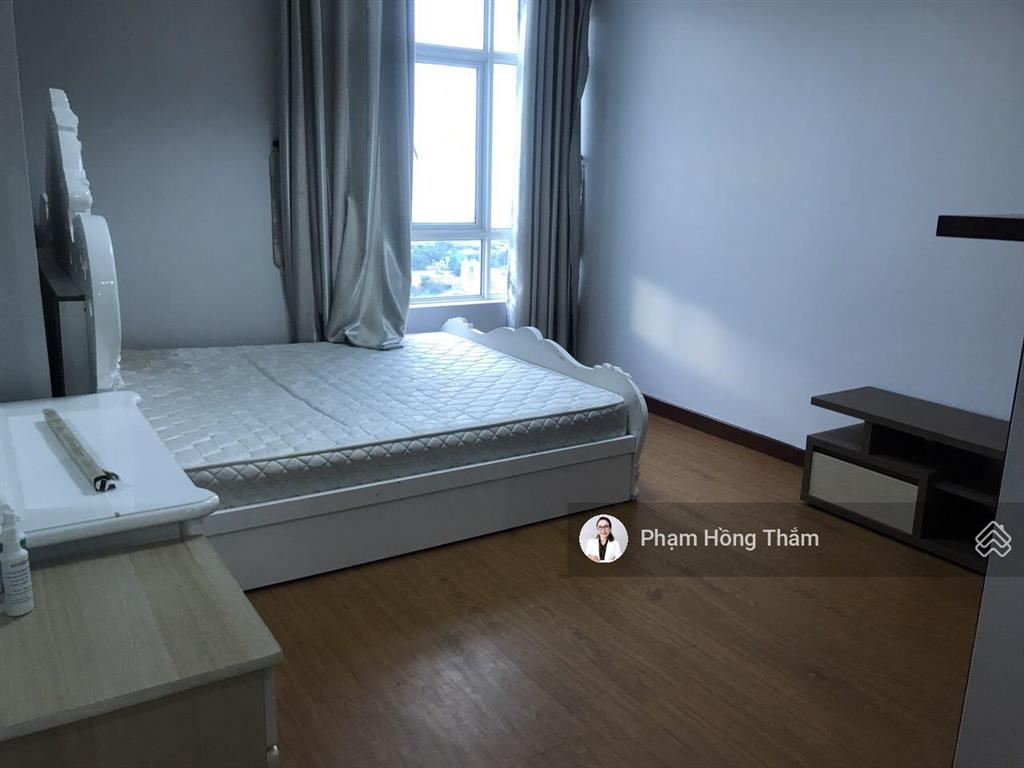 Bán căn hộ chung cư giai việt, dt 150m2, 3pn, 2wc, sổ hồng, giá 6.2 tỷ.  0933 888 ***  ms thắm