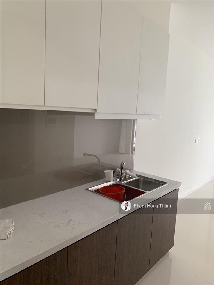 Cho thuê căn hộ central premium, dt 37m2, có nội thất, giá 9 triệu/th.  0933 888 ***  ms thắm