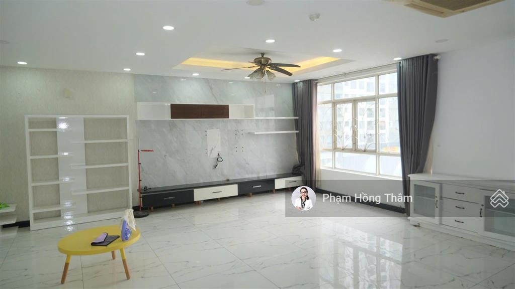 Bán ch giai việt duplex thông tầng, view hồ bơi, dt 215m2, 5pn, 4wc, sh, giá 7,8 tỷ.  0933 888 ***