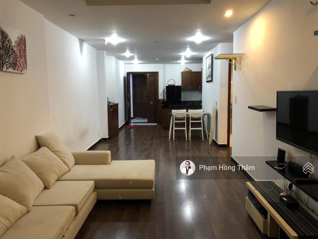 Bán căn hộ giai việt, dt 82m2, 2pn, 2wc, view đẹp, sổ hồng, giá 4,35 tỷ.  0933 888 ***  ms thắm